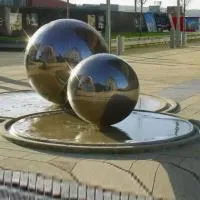 Фонтан из 2 стальных шаров (518906) ∅ 1 и ∅ 1,5 м. Пушкино 